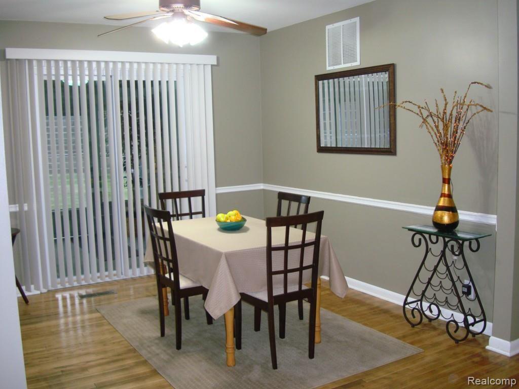 Dining Room.jpg