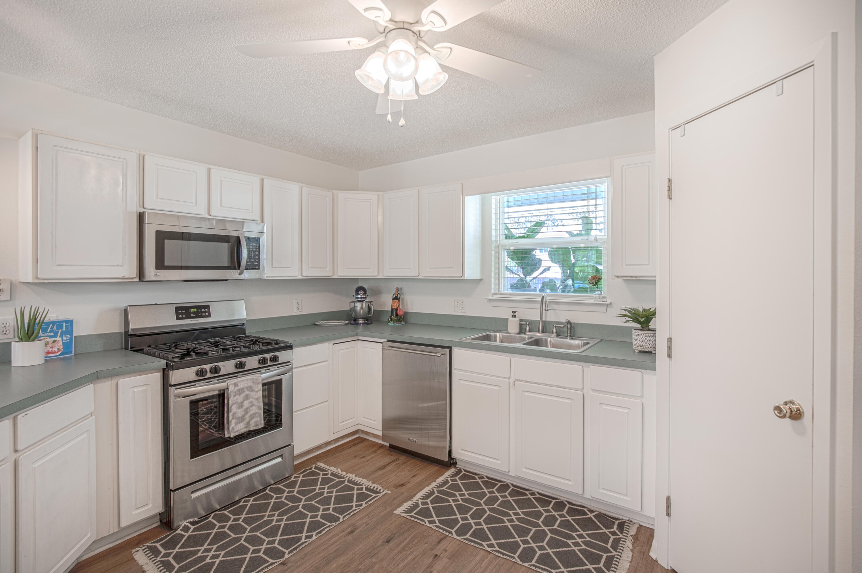 179 Delbert Lane Santa Rosa Beach, FL 32459 - Photo 17 of 36 179 Delbert-21