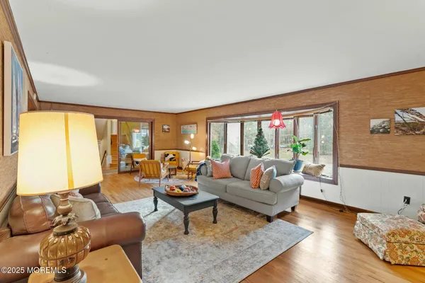 $3,000 | 399 Golfview Drive, Manahawkin, NJ 08050