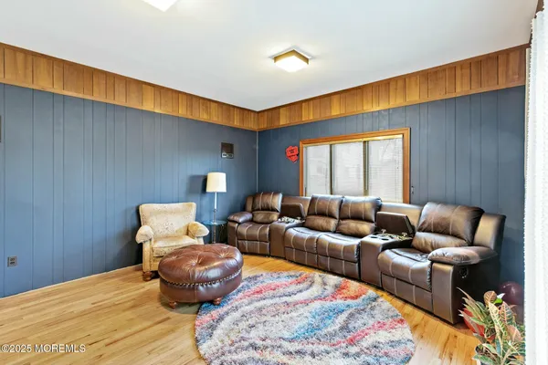 $3,000 | 399 Golfview Drive, Manahawkin, NJ 08050