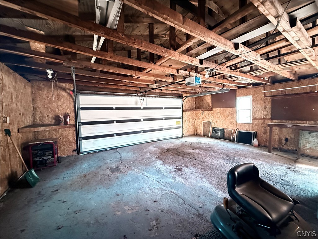 1645 Co Rte 7 Oswego, NY 13126 - Photo 4 of 41