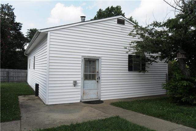 1824 Hayes Denton Road Columbia, TN 38401 - Photo 14 of 20 BUILDING #2 HAS AN OFFICE, WORKSHOP, AND GARAGE.