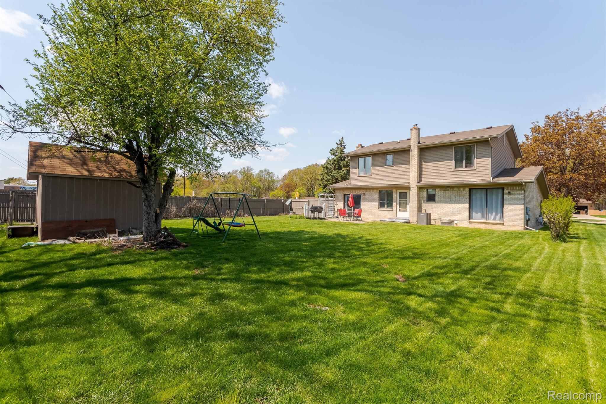 11302 Common Road Warren, MI 48093 - Photo 30 of 41 Gallery Image 30