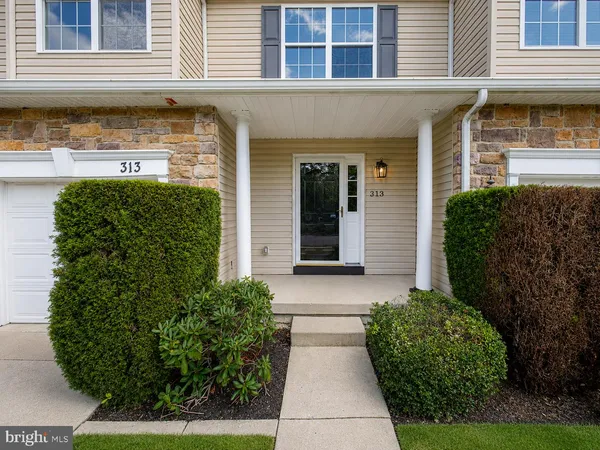 $349,900 | 313 Hidden Drive, Blackwood, NJ 08012