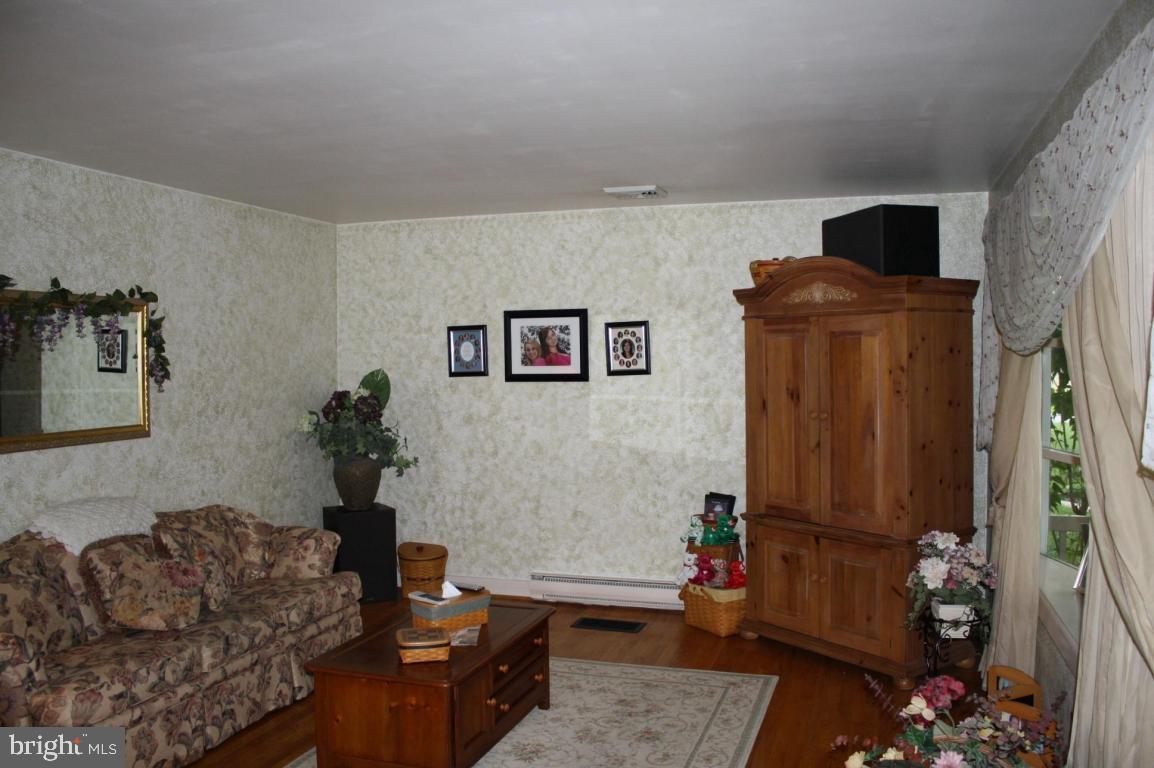 713 Bossler Road Elizabethtown, PA 17022 - Photo 2 of 23 Gallery Image 2