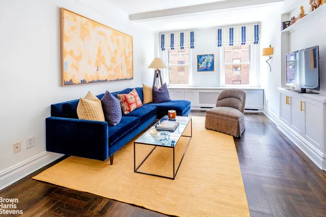 $995,000 | 155 East 73rd Street, Unit 7B | Lenox Hill