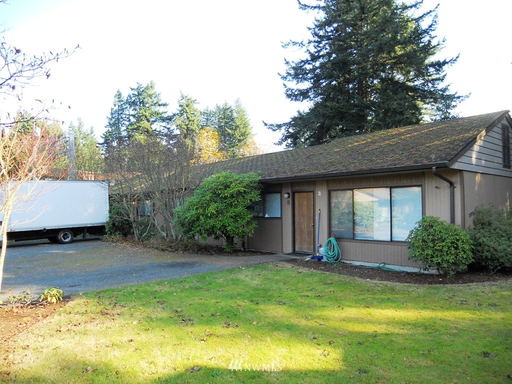 23828 Edmonds Way Edmonds, WA 98026 - Photo 6 of 9 Gallery Image 6