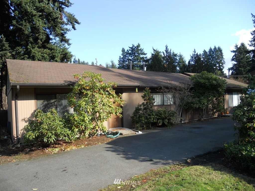23828 Edmonds Way Edmonds, WA 98026 - Photo 7 of 9 Gallery Image 7