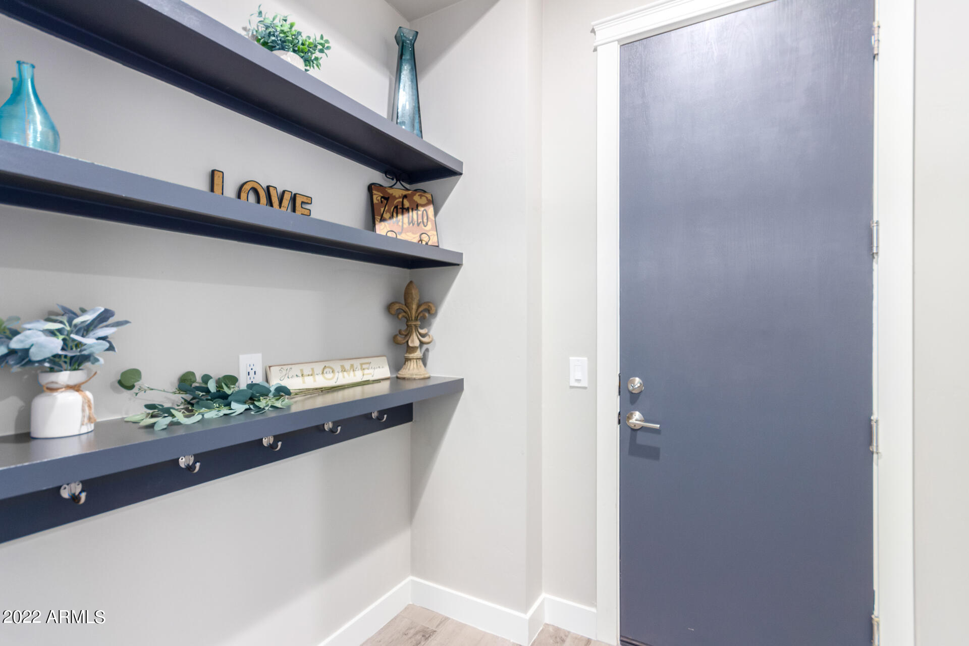 28001 92nd Avenue Peoria, AZ 85383 - Photo 36 of 45 a close view of a potted plant on a wall