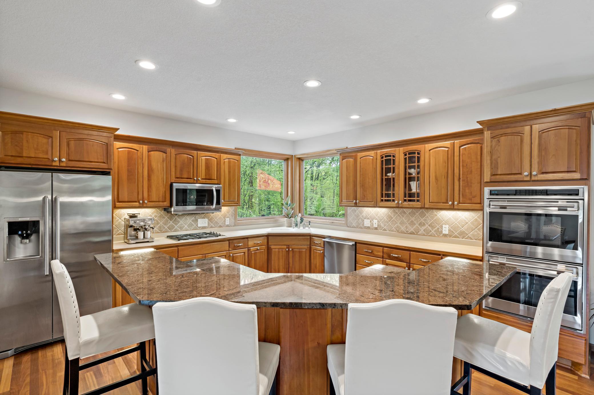 975 Weston Ridge Parkway Chaska, MN 55318 - Photo 9 of 43