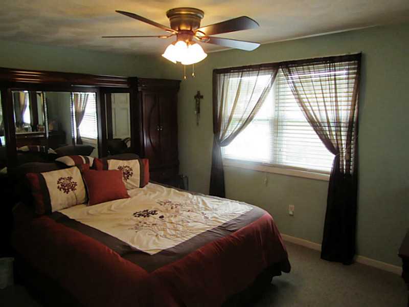 185 Budlong Road Cranston, RI 02920 - Photo 12 of 15 Bedroom.