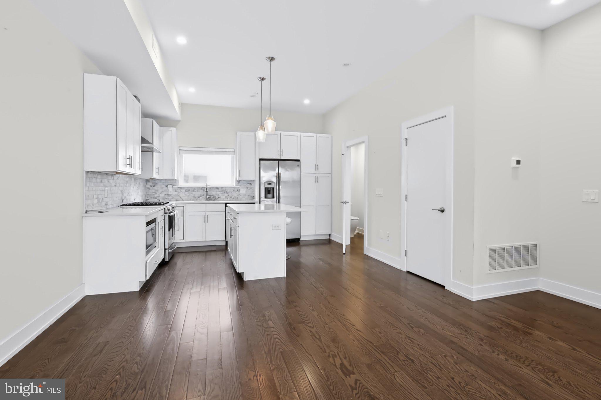 2527 Graduate Square Philadelphia, PA 19146 - Photo 17 of 45 Gallery Image 17