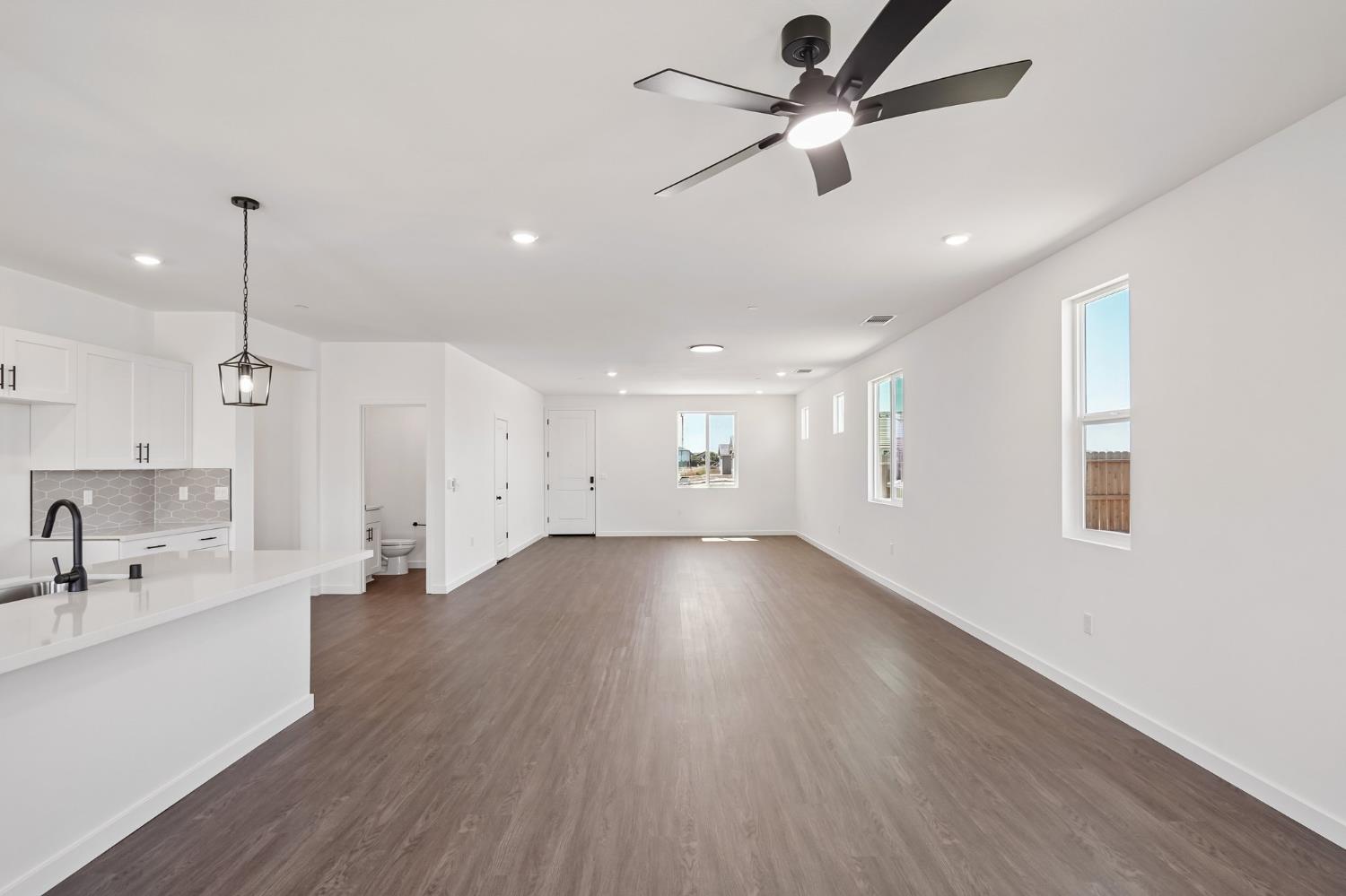 1633 Hansen Ranch Road Olivehurst, CA 95961 - Photo 7 of 42