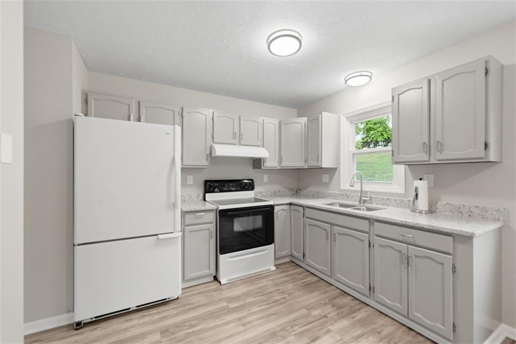 121 Kyle Road Valencia, PA 16059 - Photo 10 of 36