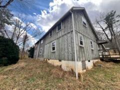 1512 Blue Ridge Parkway Floyd, VA 24091 - Photo 11 of 46 IMG958632