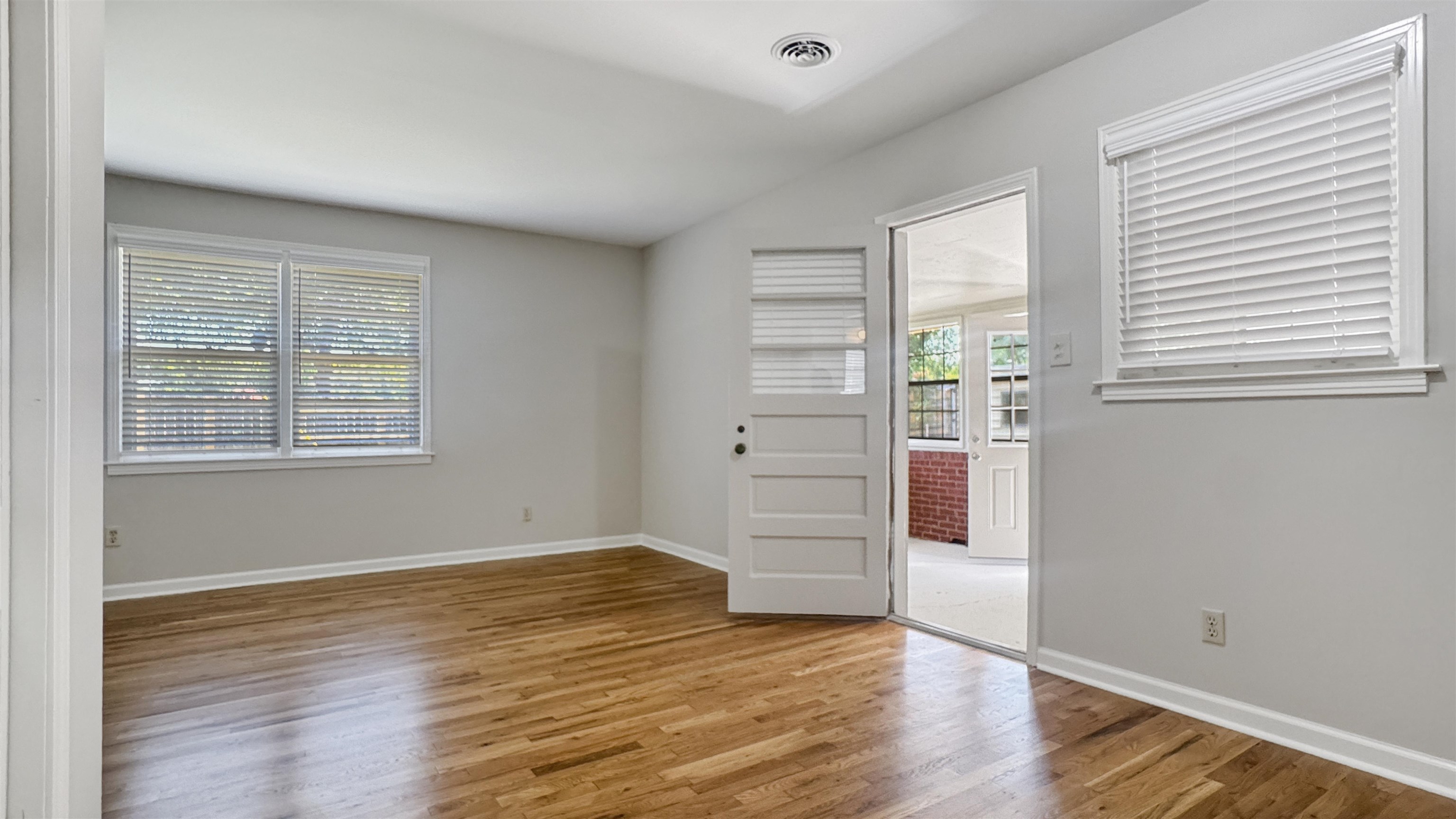 954 Ivy Road Memphis, TN 38117 - Photo 11 of 27
