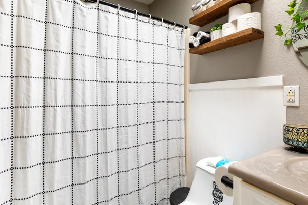 $720,000 | 7772 Jemez Trail, Yucca Valley, CA 92284