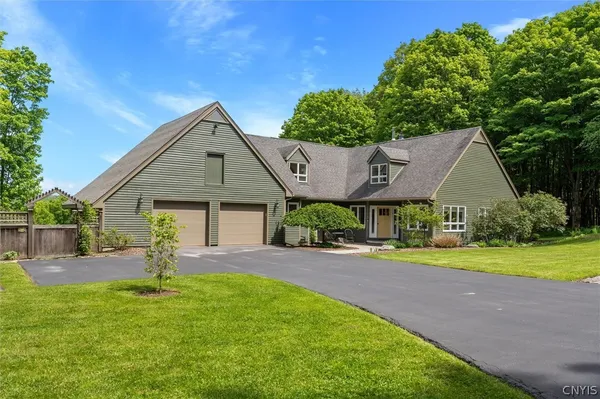 $599,900 | 1920 Deer Run Road, LaFayette, NY 13084