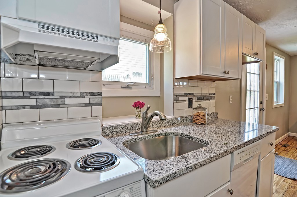 116 Onset Avenue, Unit F Wareham, MA 02532 - Photo 17 of 26 Gallery Image 17