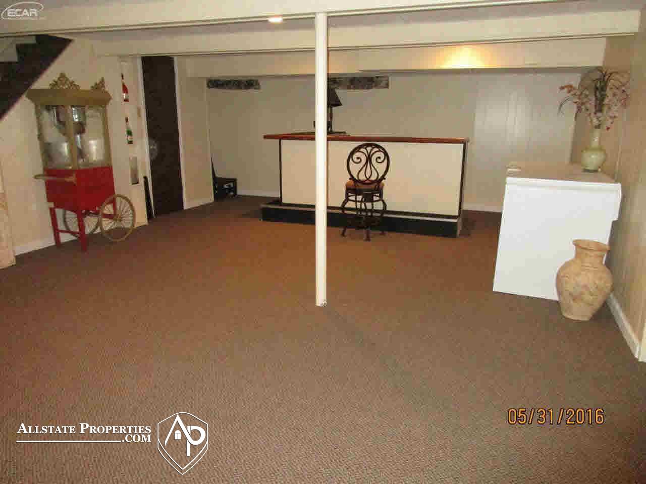 6292 Kings Pointe Road Grand Blanc, MI 48439 - Photo 17 of 19 21171467-16.JPG