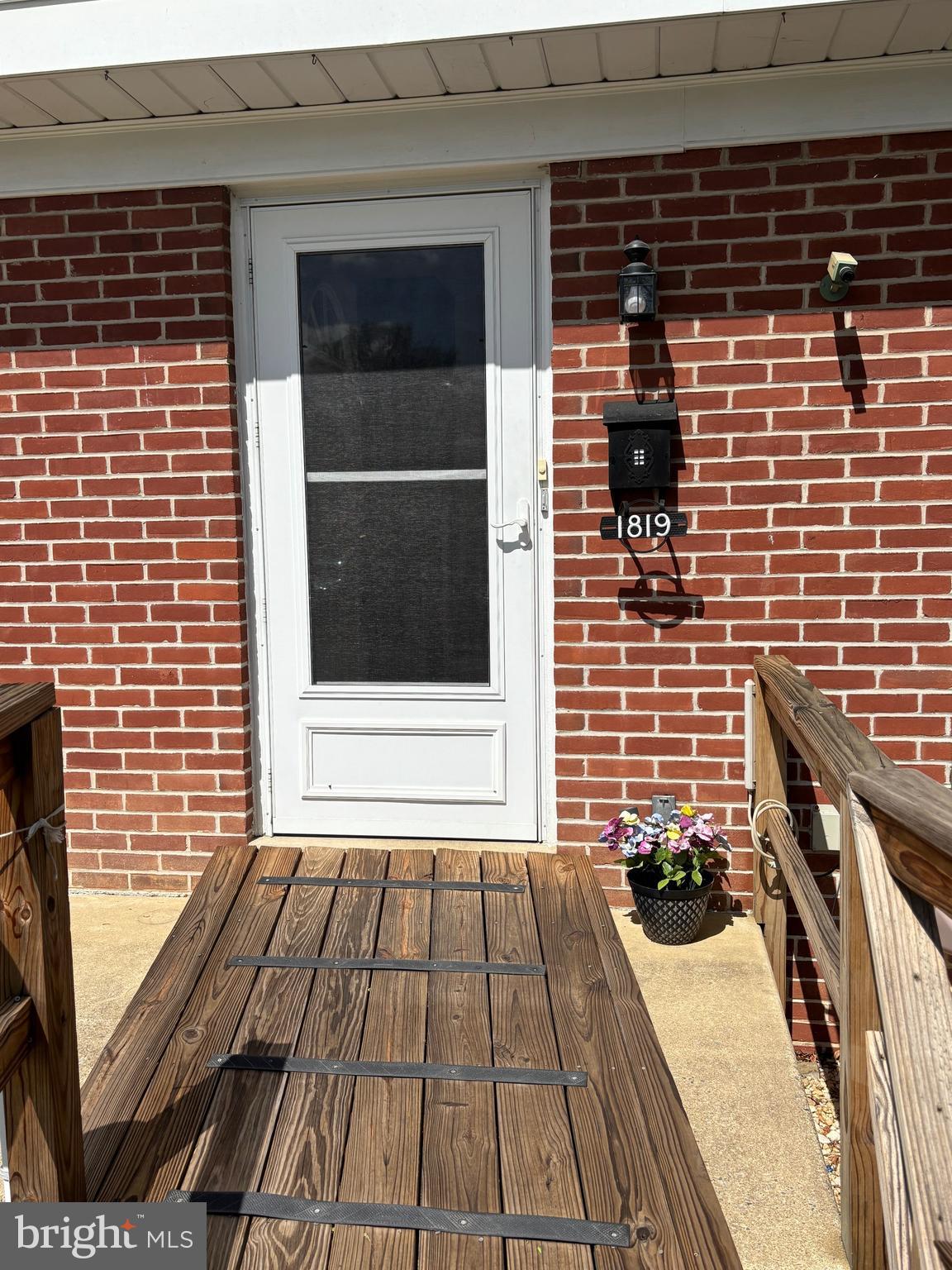 1819 Hemlock Road Lancaster, PA 17603 - Photo 4 of 53 Gallery Image 4