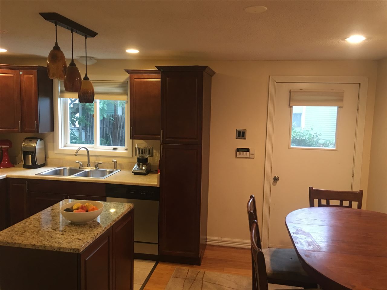 204 Calef Road Manchester, NH 03103 - Photo 15 of 40