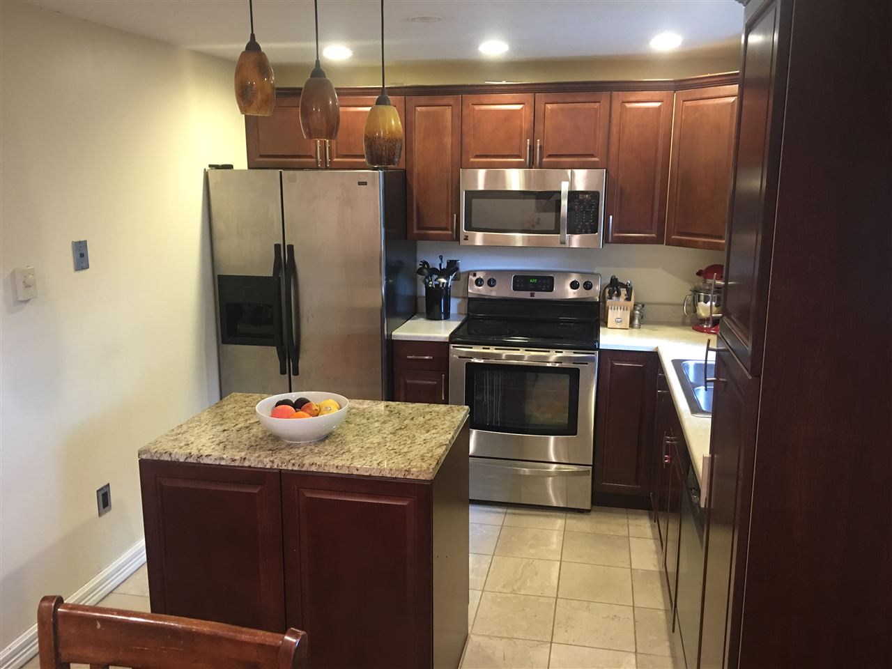 204 Calef Road Manchester, NH 03103 - Photo 16 of 40