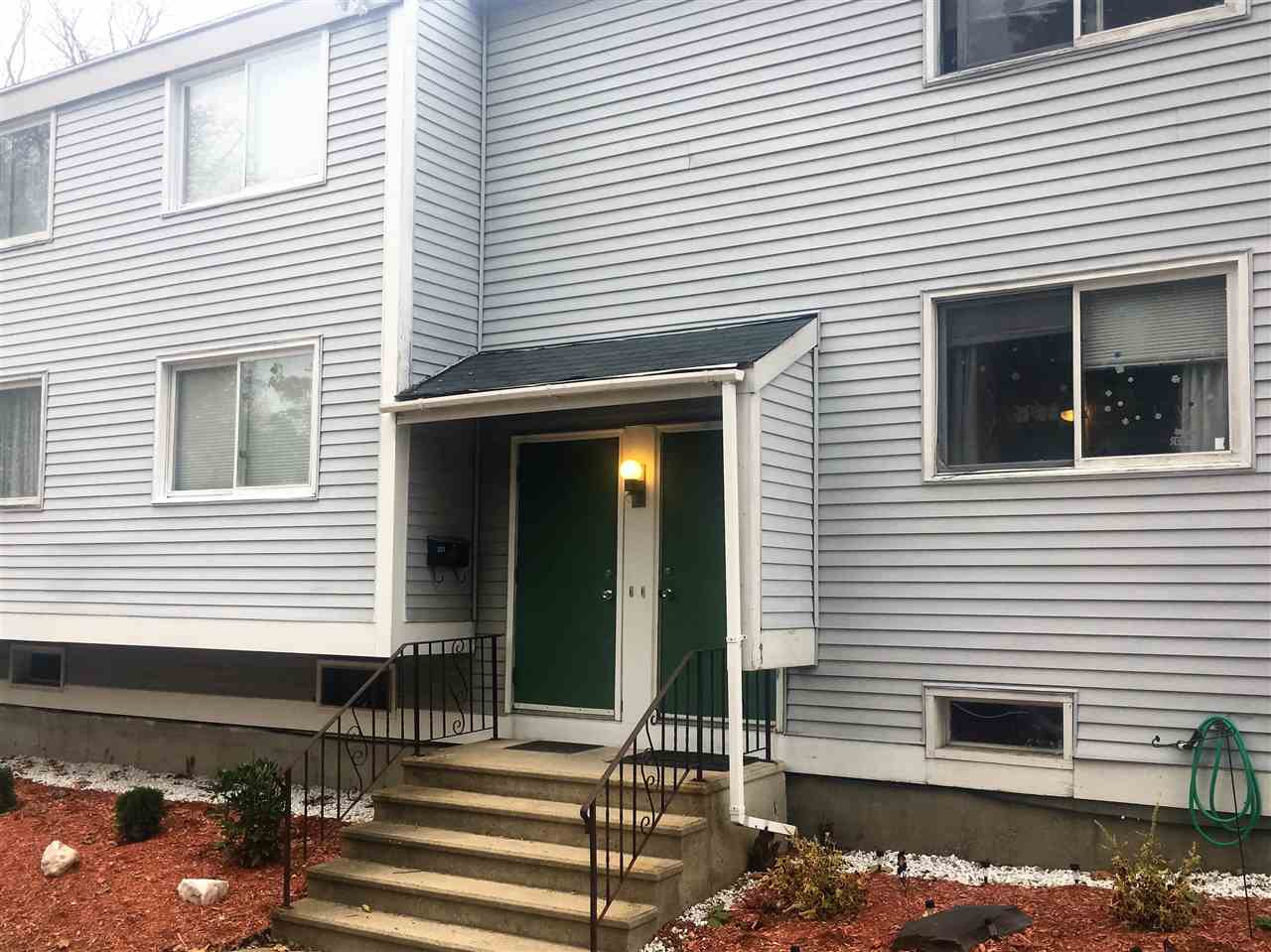 204 Calef Road Manchester, NH 03103 - Photo 3 of 40