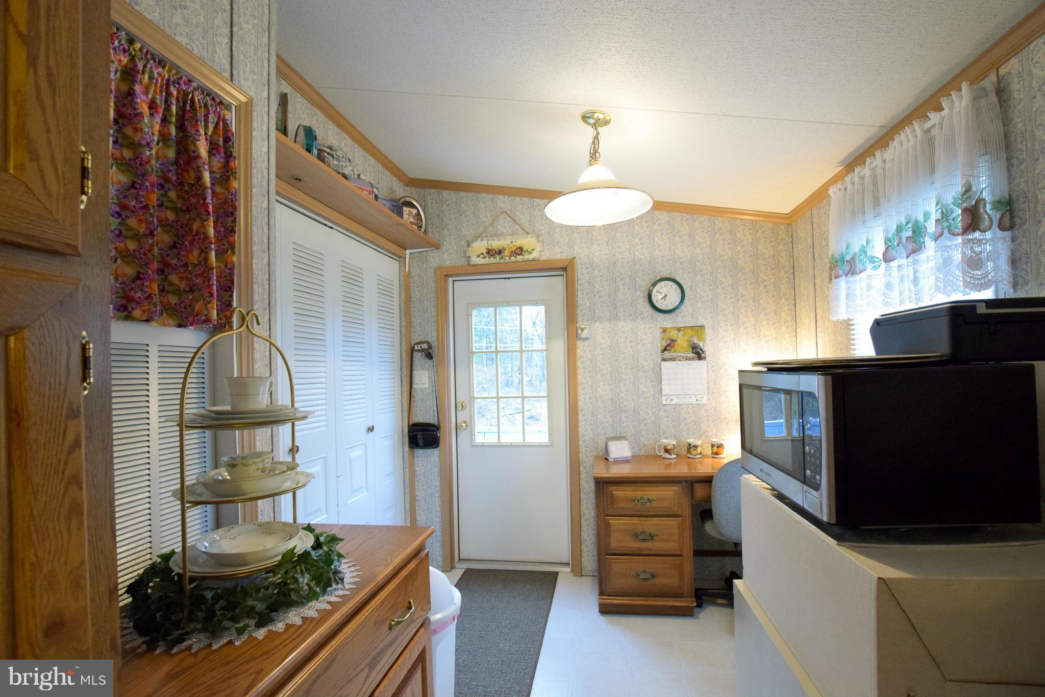 13224 Resh Road Hagerstown, MD 21740 - Photo 8 of 30 Interior (General)