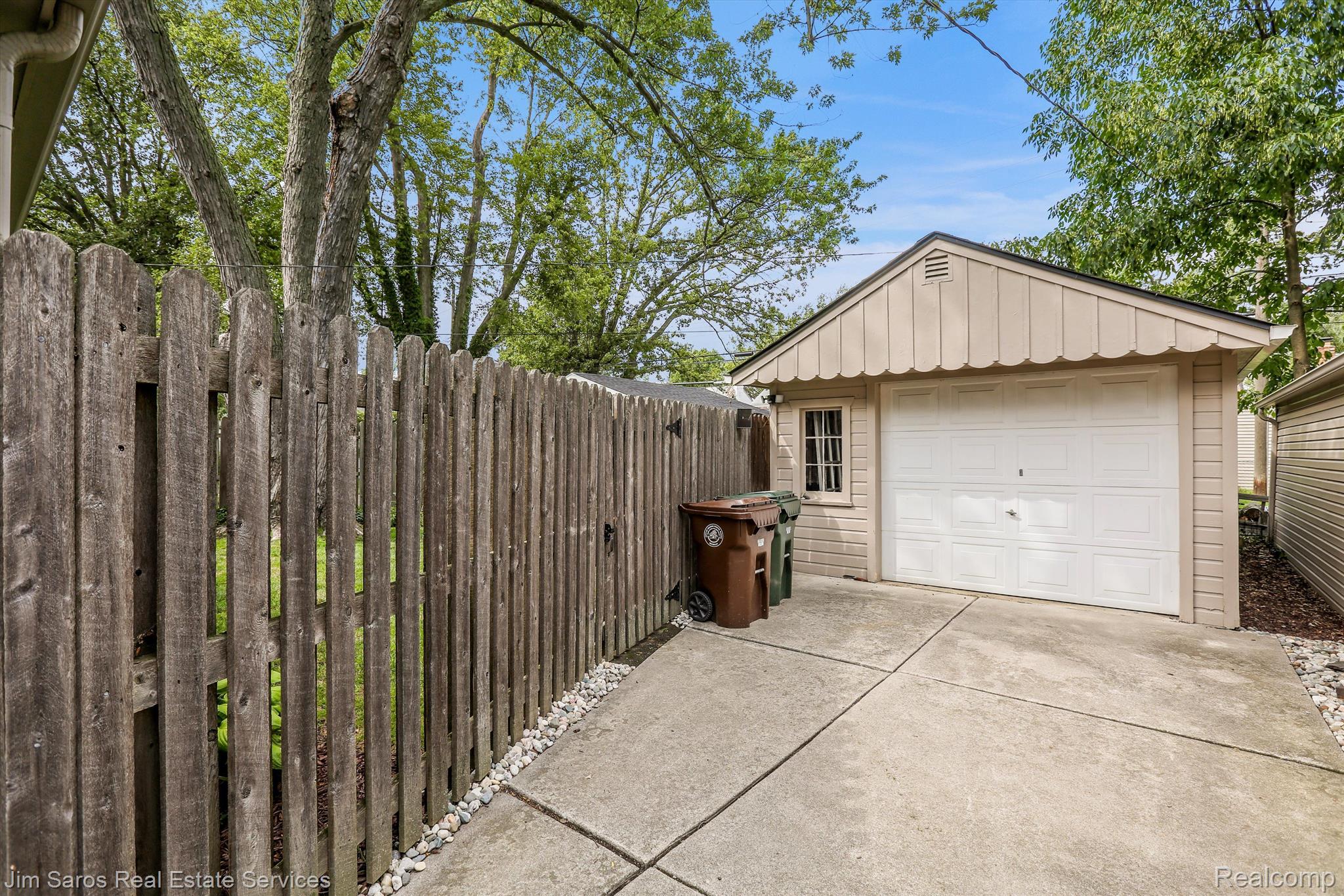1330 Hampton Road Grosse Pointe, MI 48236 - Photo 27 of 29 Gallery Image 27