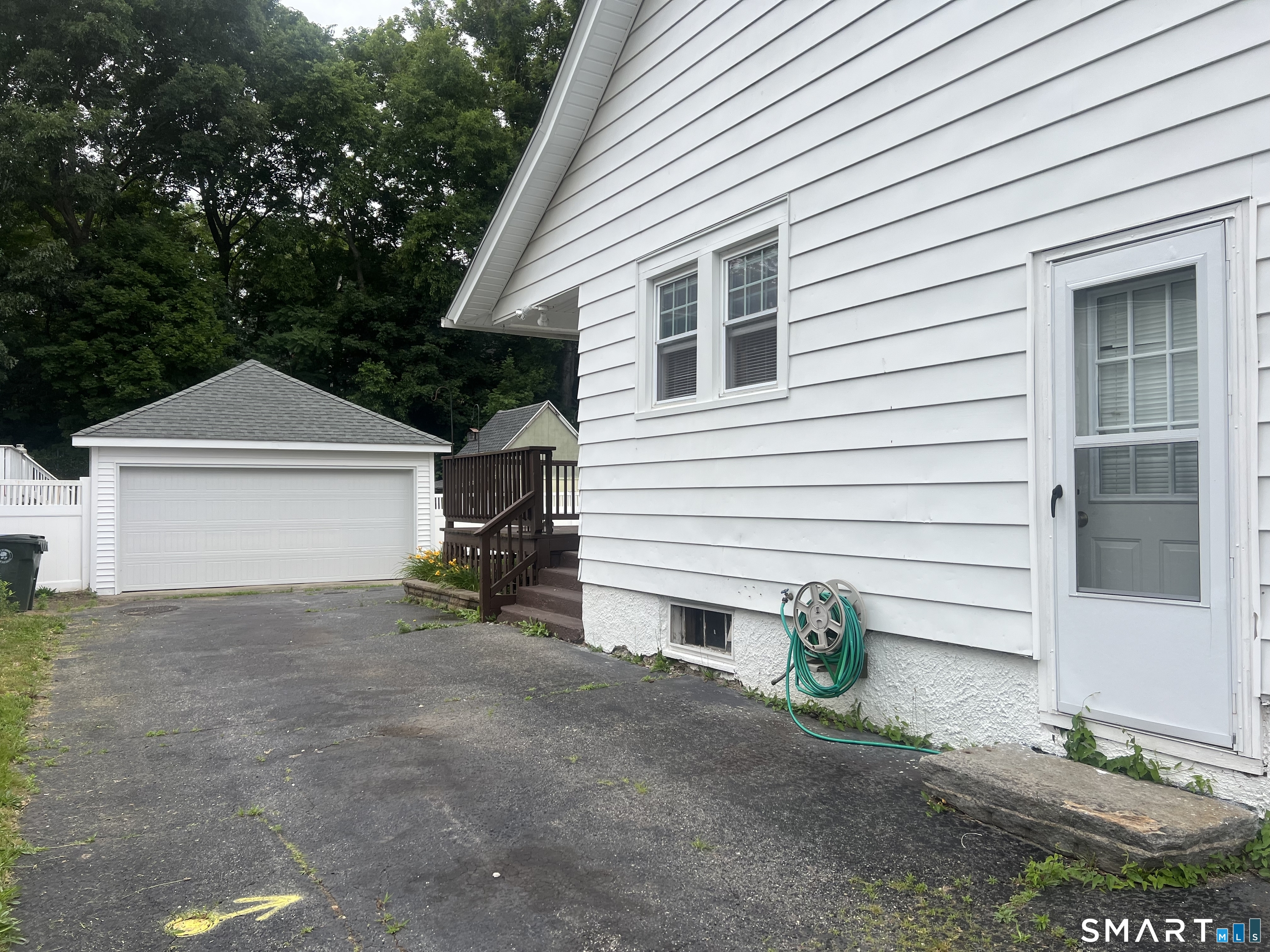 39 Geer Avenue Norwich, CT 06360 - Photo 19 of 29