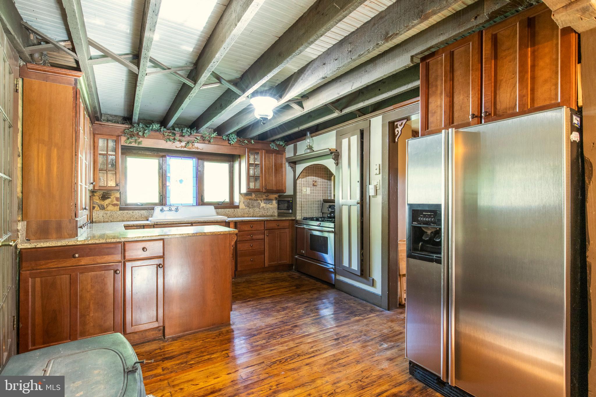 295 Hopewell Road Elverson, PA 19520 - Photo 14 of 28 Kitchen
