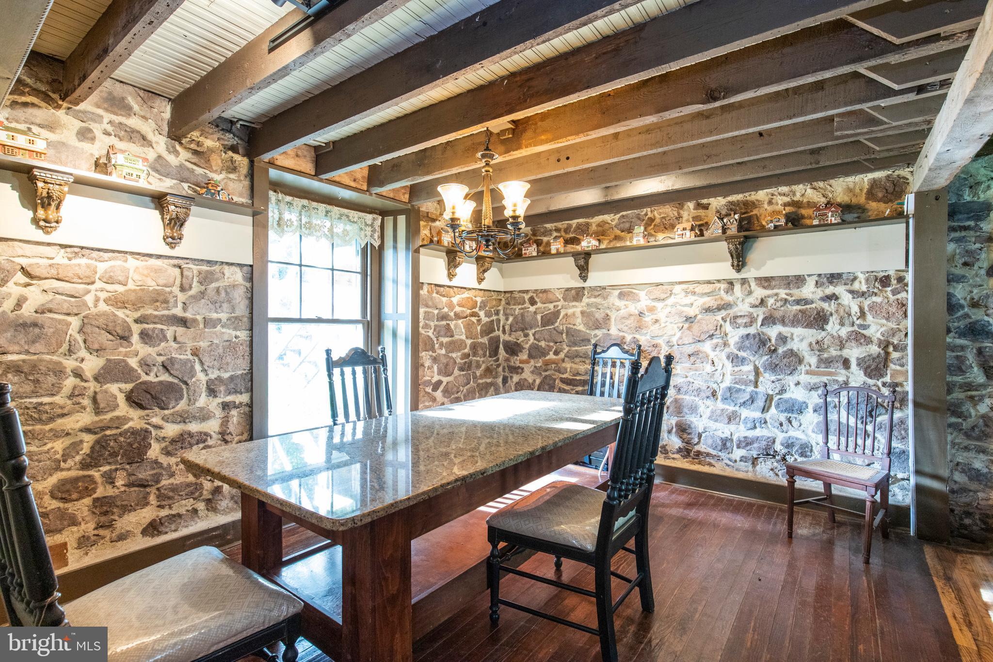 295 Hopewell Road Elverson, PA 19520 - Photo 10 of 28 Dining Room