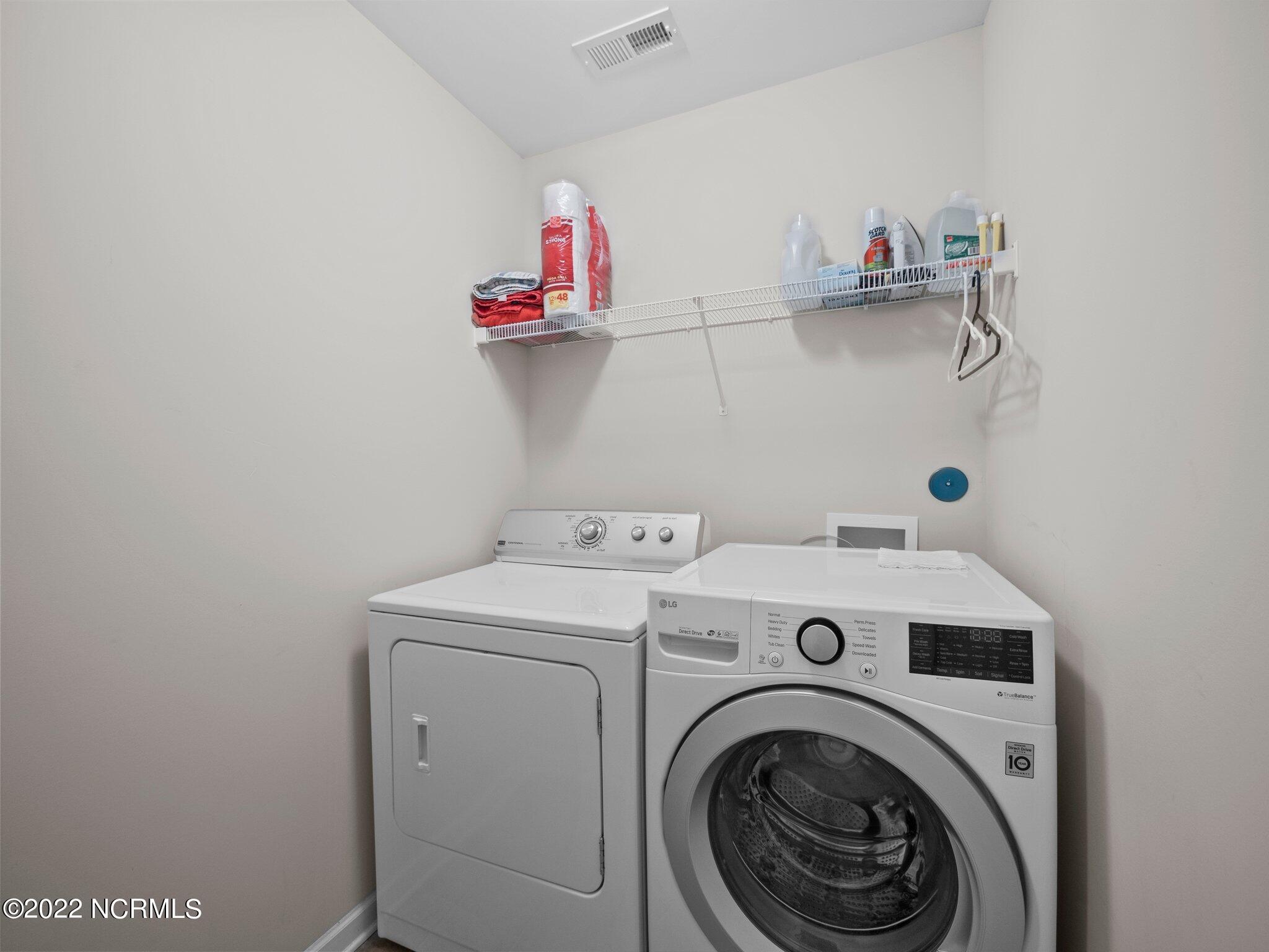 137 Roughleaf Trail Hampstead, NC 28443 - Photo 27 of 40 Laundry