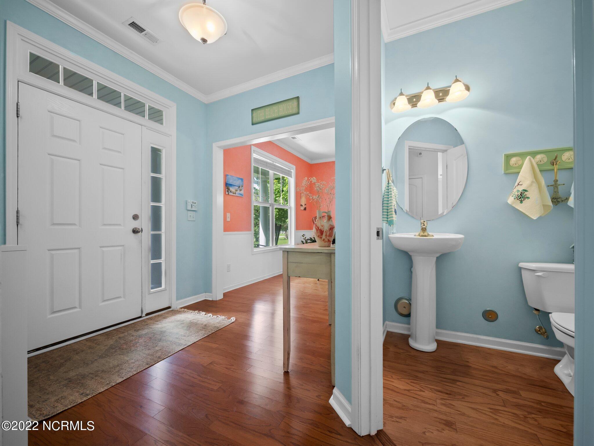 137 Roughleaf Trail Hampstead, NC 28443 - Photo 28 of 40 Foyer and Half Bath