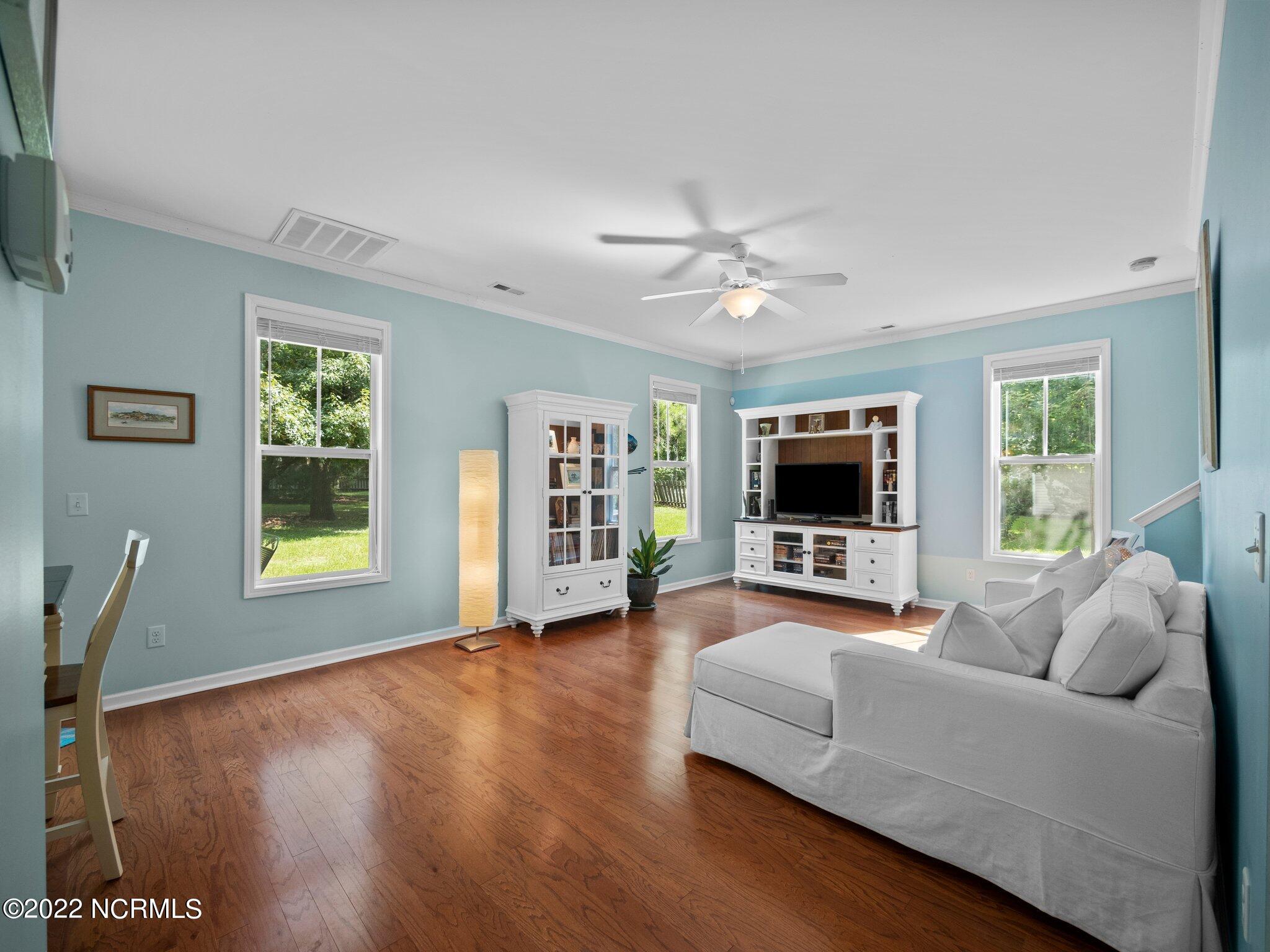 137 Roughleaf Trail Hampstead, NC 28443 - Photo 5 of 40 Living Area