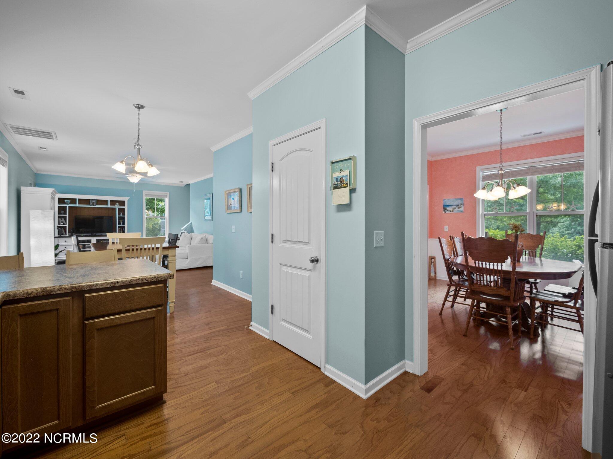 137 Roughleaf Trail Hampstead, NC 28443 - Photo 10 of 40 Kitchen