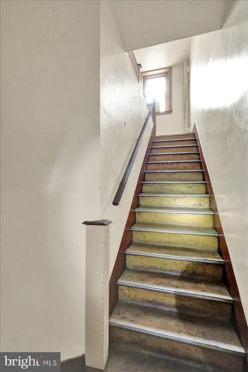 200 West Lancaster Avenue Reading, PA 19607 - Photo 28 of 50 Bright staircase leading to new possibilities.