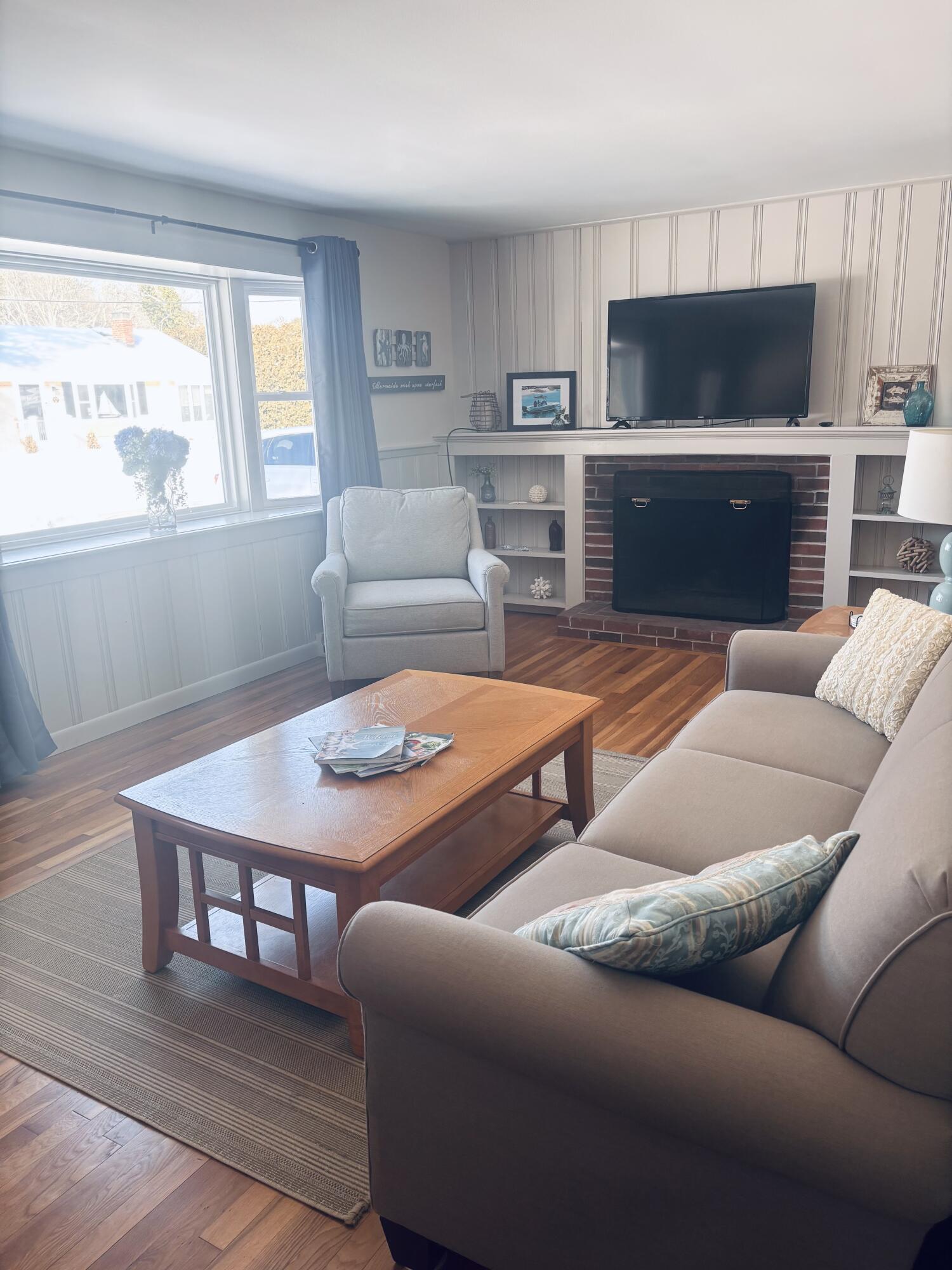 102 Lawrence Road Dennis Port, MA 02639 - Photo 7 of 28 Living Room