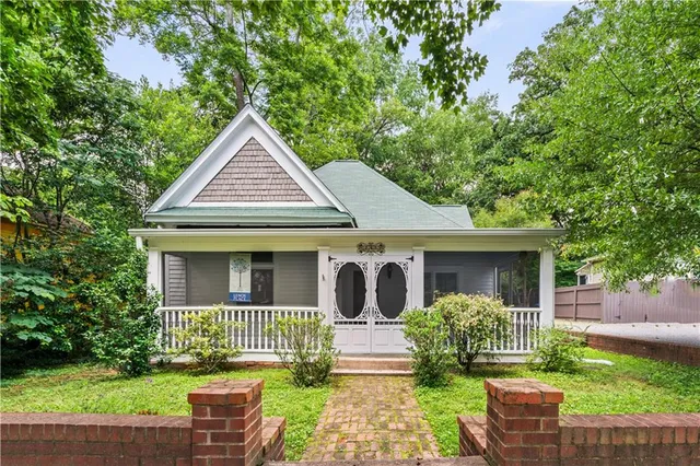 $2,700 | 240 Melrose Avenue, Decatur, GA 30030