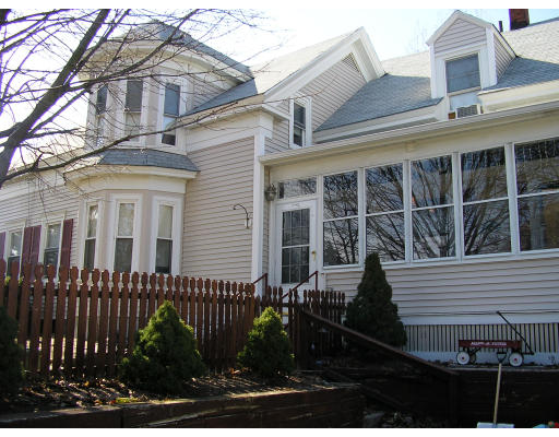 159 Mammoth Road Lowell, MA 01854 - Photo 3 of 8 Gallery Image 3