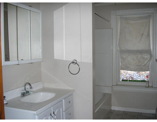 159 Mammoth Road Lowell, MA 01854 - Photo 8 of 8 Gallery Image 8