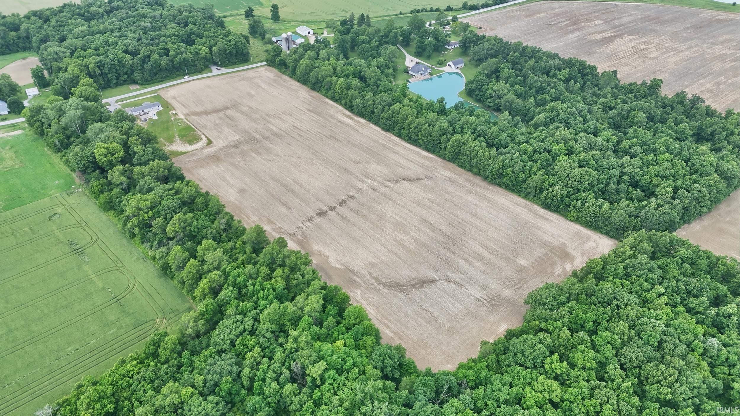15901 Brunson Road Hoagland, IN 46745 - Photo 5 of 12