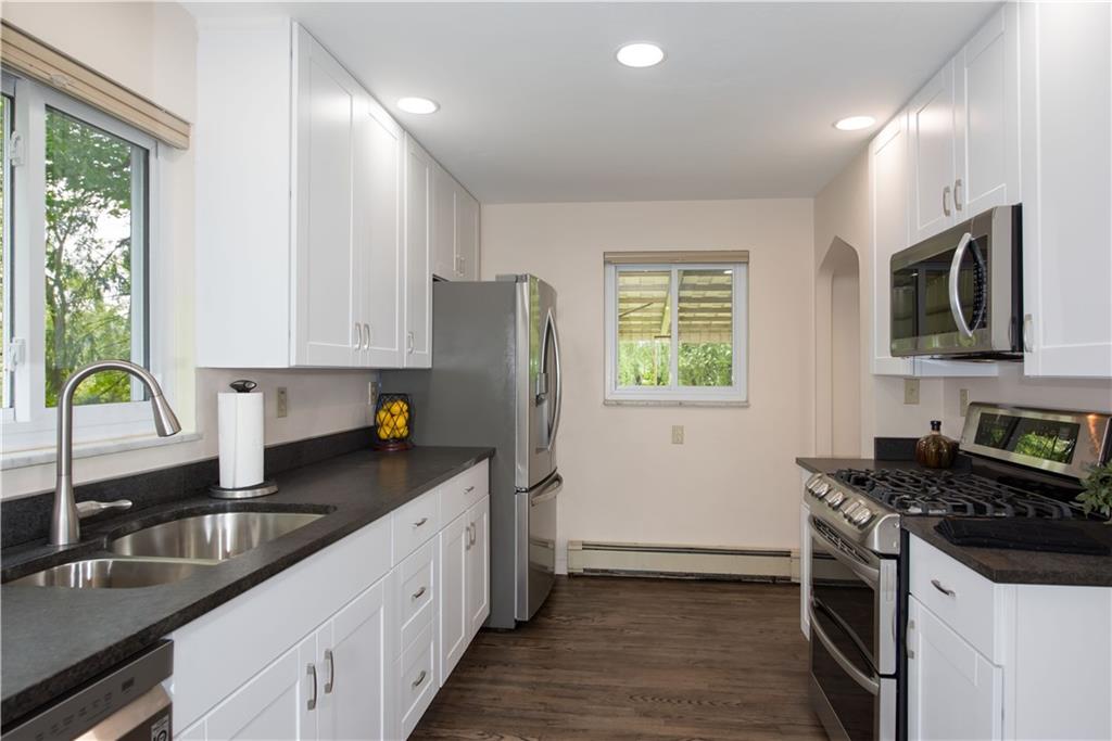 9540 Meadow Road Allison Park, PA 15101 - Photo 10 of 25 Gallery Image 10