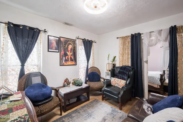 $325,000 | 872 Albany Street, Schenectady, NY 12307