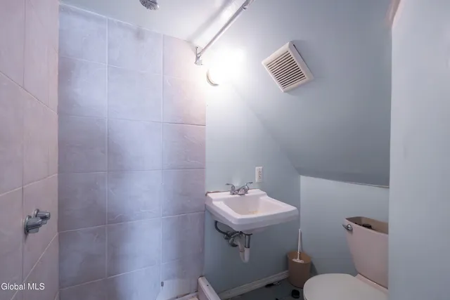 $325,000 | 872 Albany Street, Schenectady, NY 12307