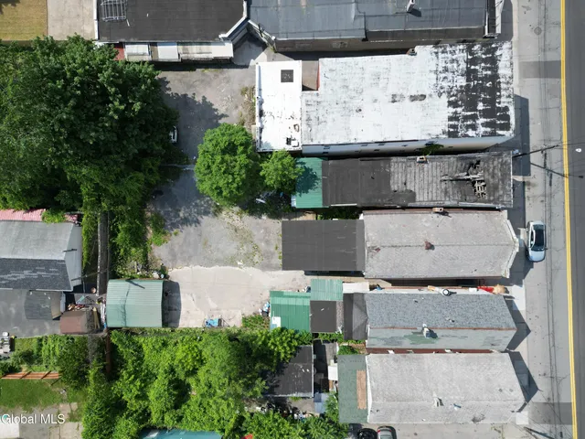 $325,000 | 872 Albany Street, Schenectady, NY 12307