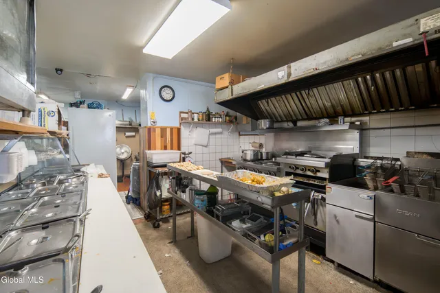 $325,000 | 872 Albany Street, Schenectady, NY 12307