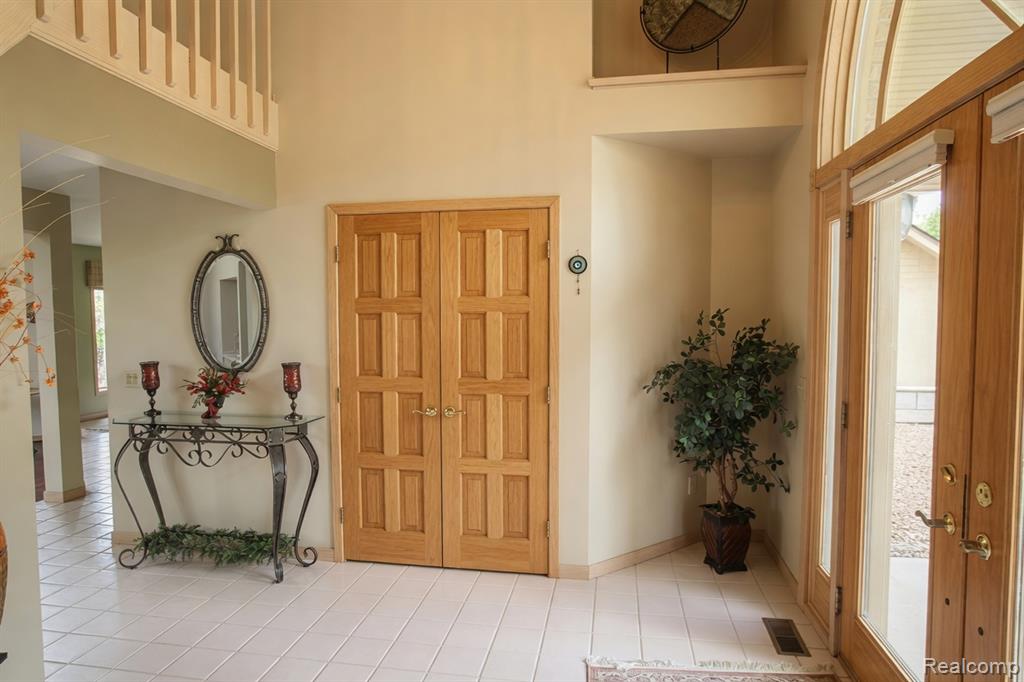 1305 Kings Pointe Road Grand Blanc, MI 48439 - Photo 27 of 71 Gallery Image 27