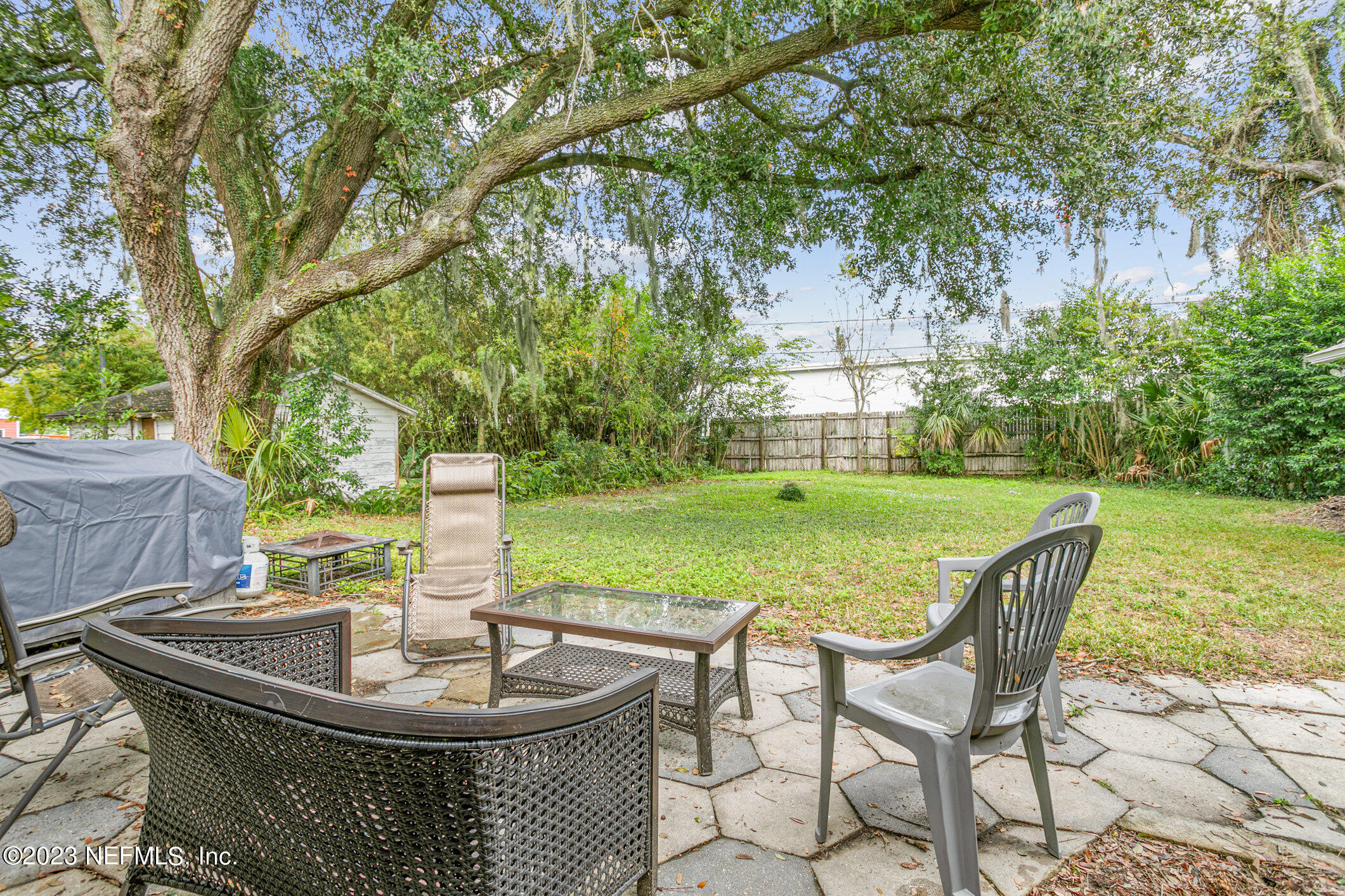 2615 Ridgewood Road Jacksonville, FL 32207 - Photo 33 of 38 Back Yard